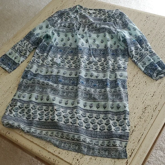 Top - Picture 2 of 2